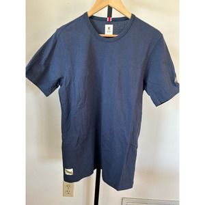 Tracksmith gray boy t shirt Navy size M